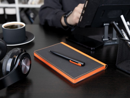 Ручка шариковая Inkolor, черная с красным