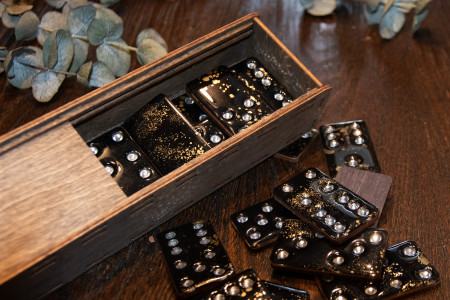 Домино WIN-WIN (черный с золотом)